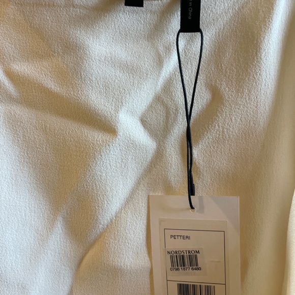 Beautiful Theory Blouse - Picture 2 of 2